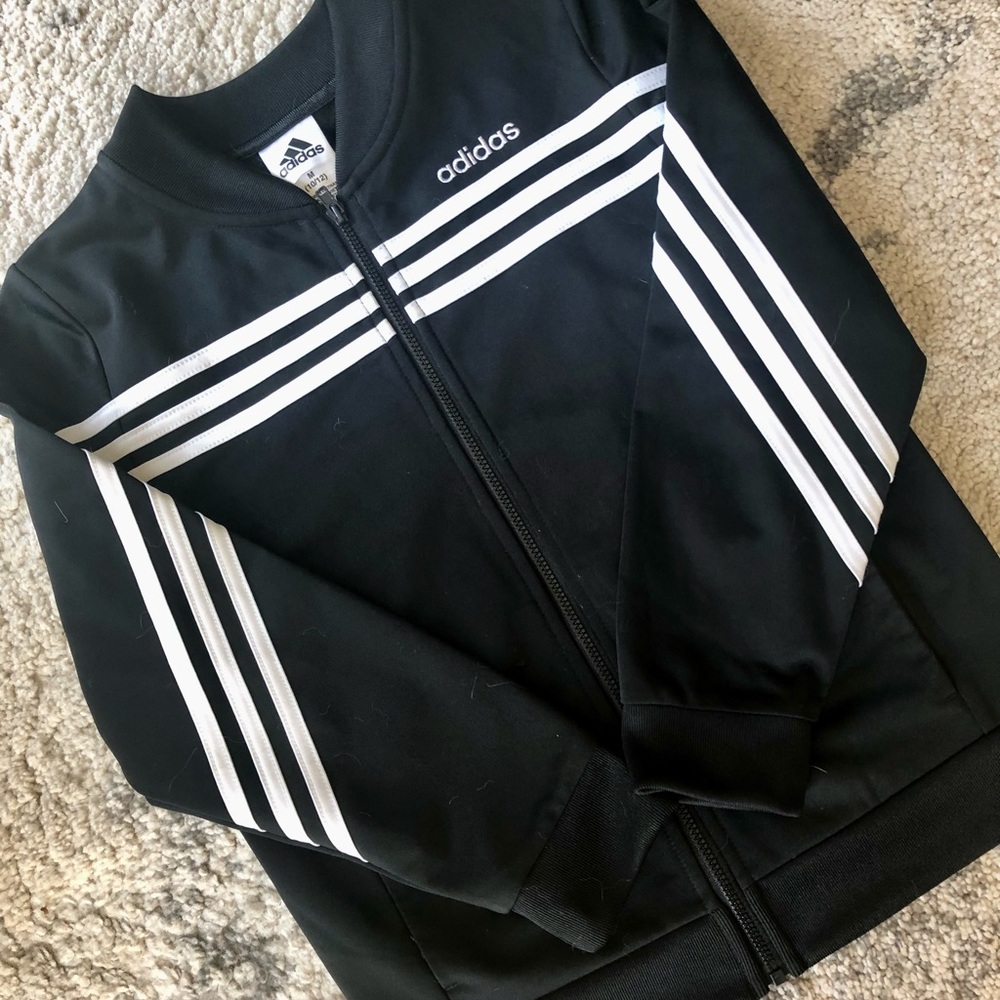 Nice adidas kids jacket, great condition!!